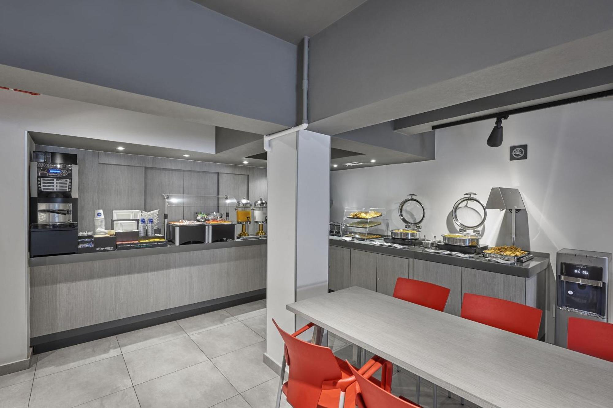 City Express Junior By Marriott Ciudad De Mexico Sullivan Exterior foto
