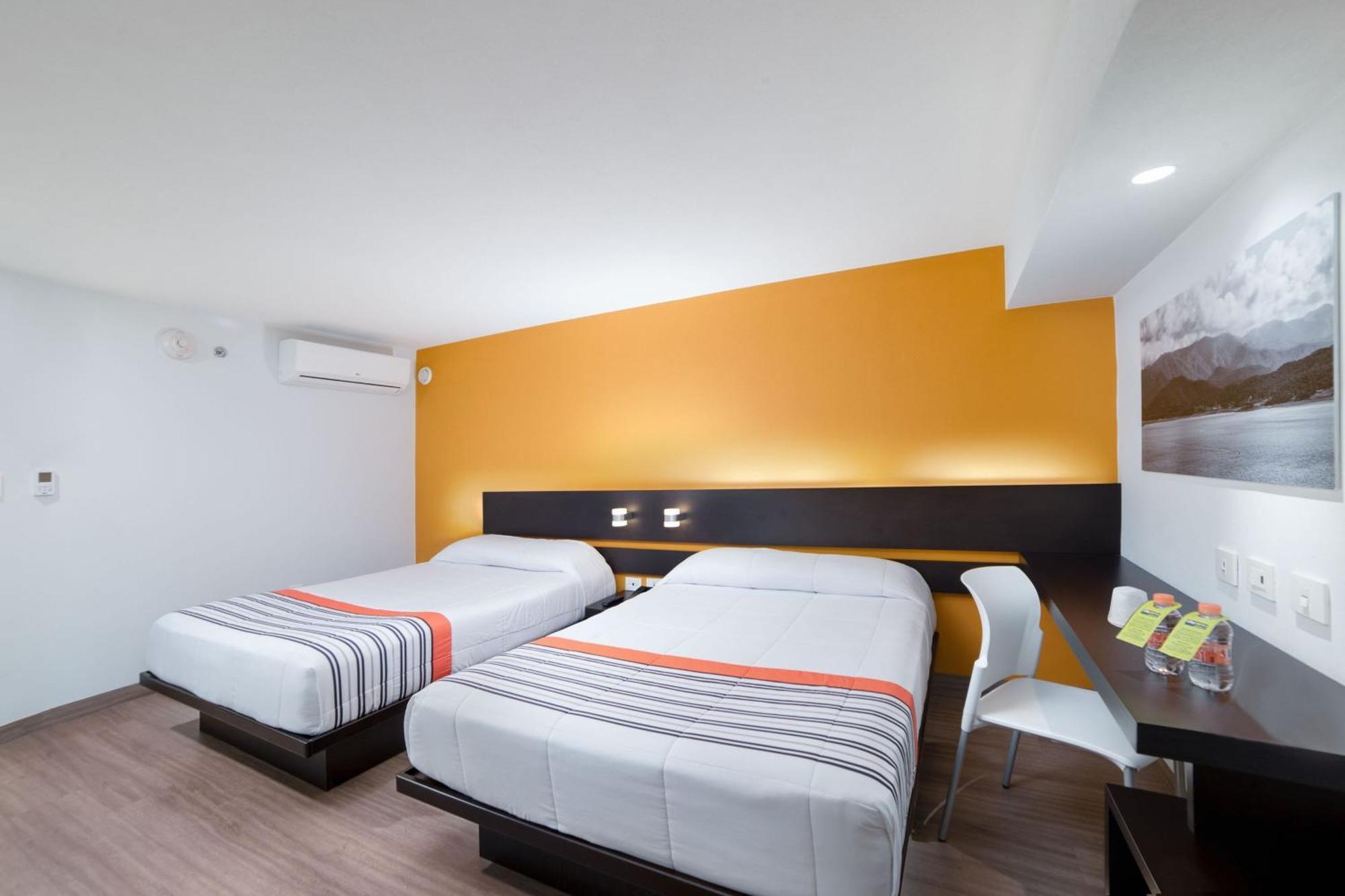 City Express Junior By Marriott Ciudad De Mexico Sullivan Exterior foto